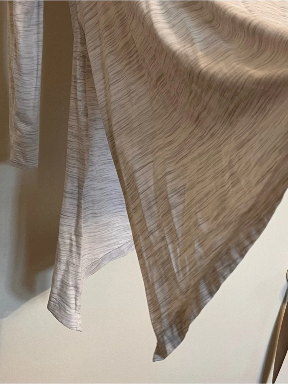 Lululemon To The Point Long Sleeve Tee Top 10